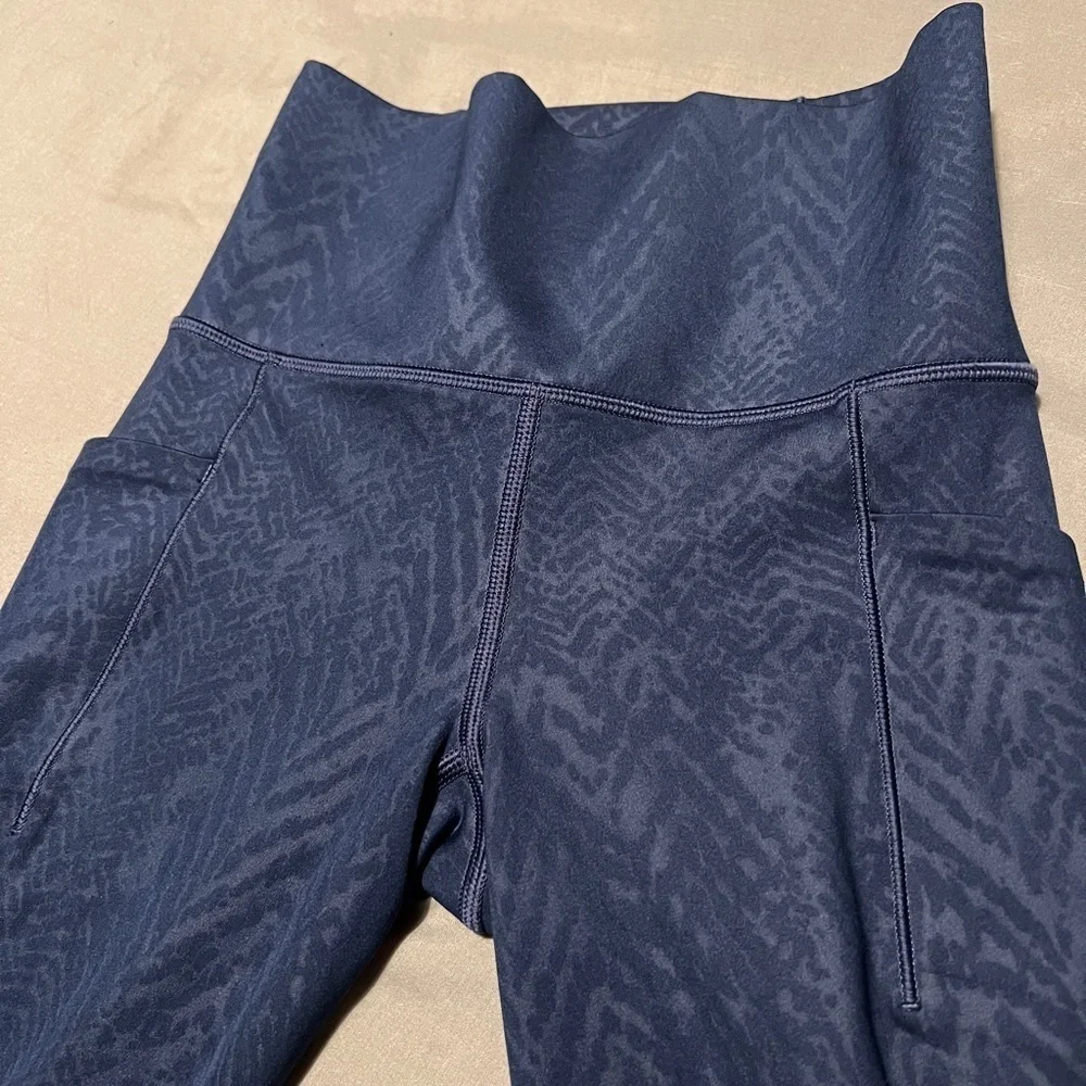 Athleta SALUTATION STASH POCKET I 7/8 TIGHT